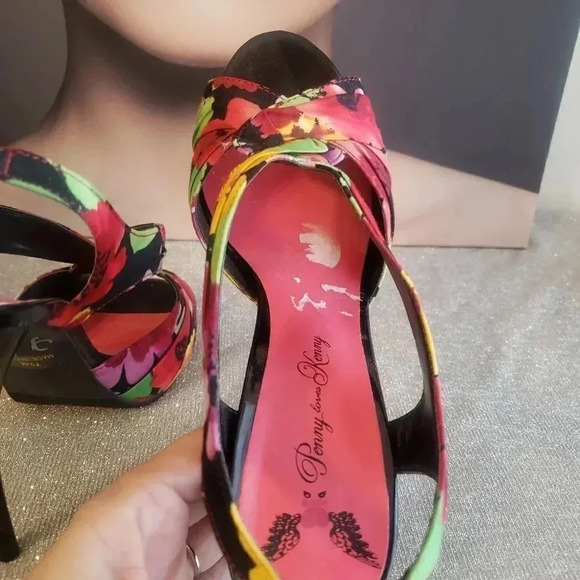 Penny Loves Kenny Bright Floral Heels - Picture 7 of 10
